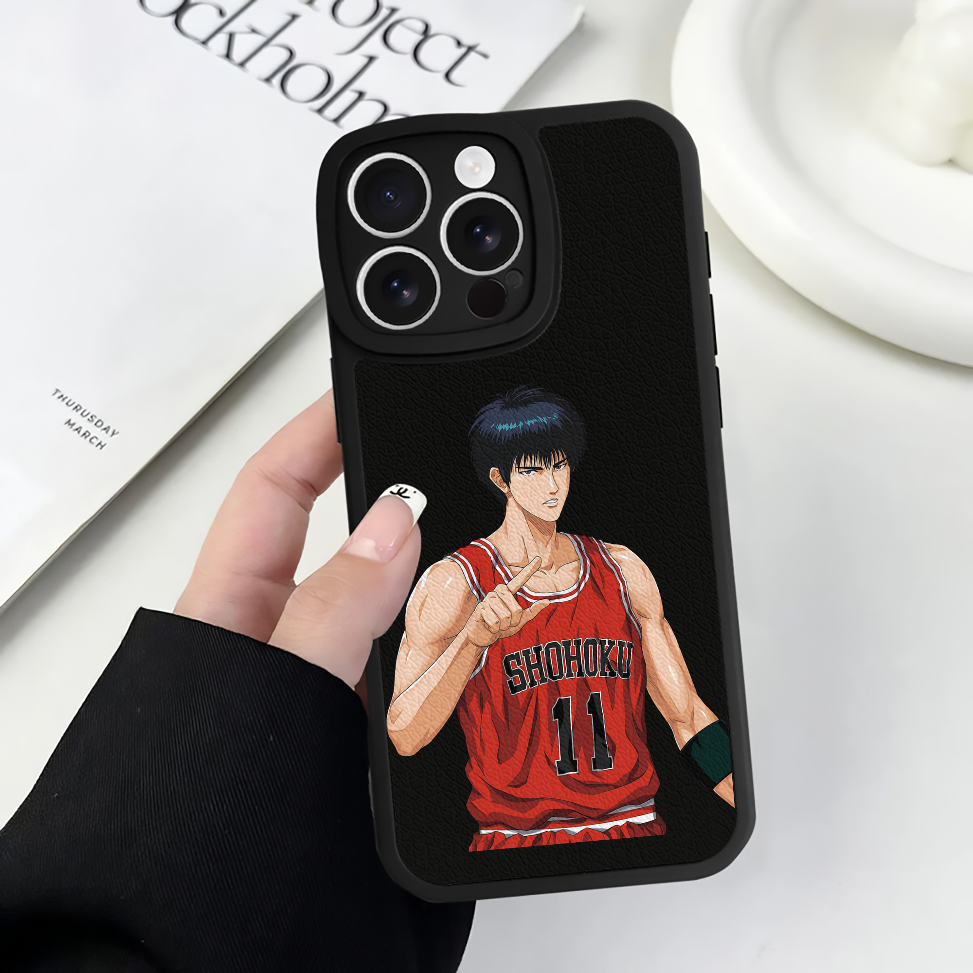 （画像用） SLAM DUNK／スラムダンク 【iPhone 16シリーズ対応】シリコンスマホケース（レザー調） 材質：シリコン